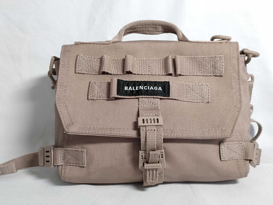 BALENCIAGA Amy Messenger Bag 656106