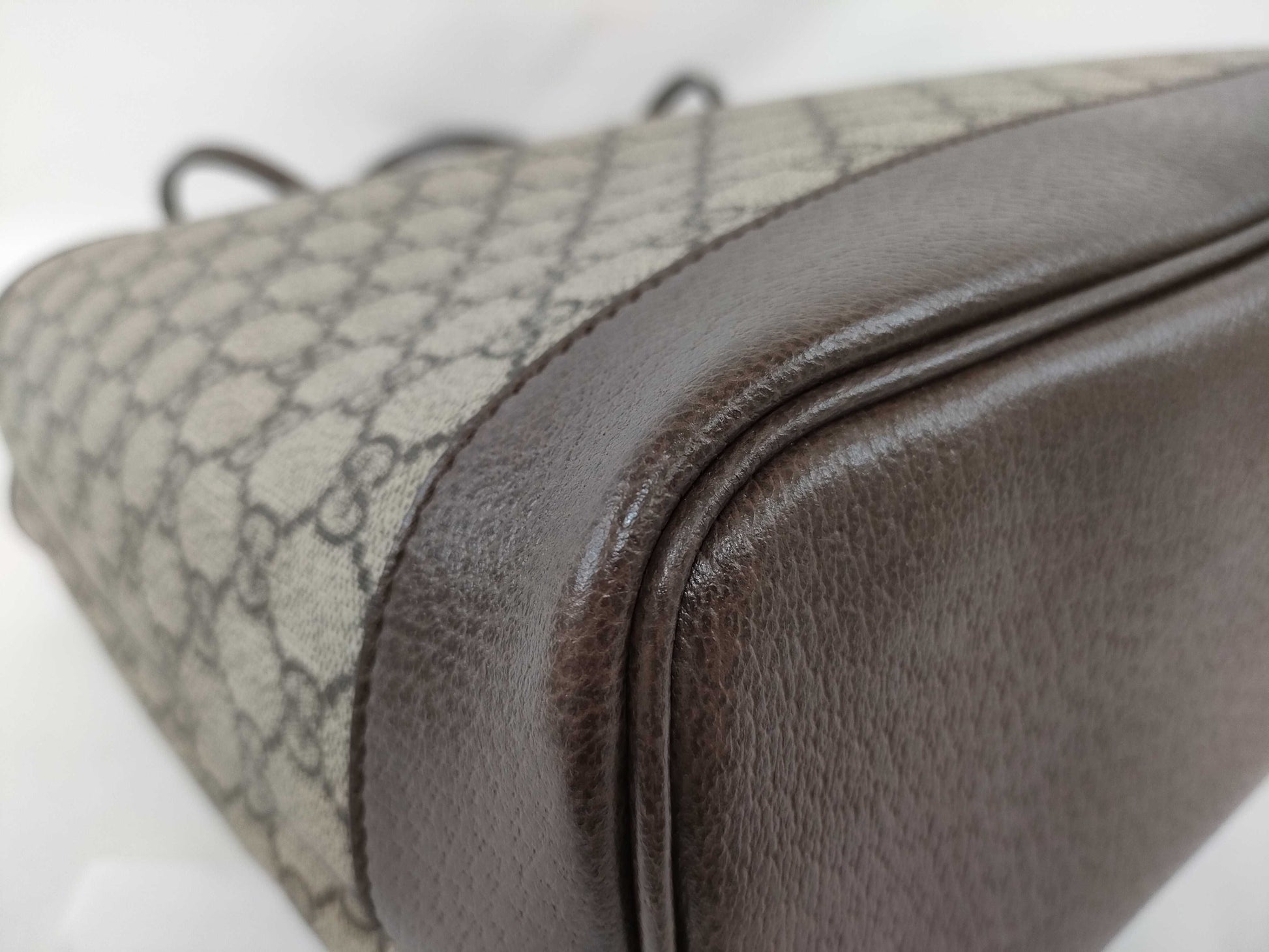 GUCCI Double G Medium GG Supreme Tote Bag