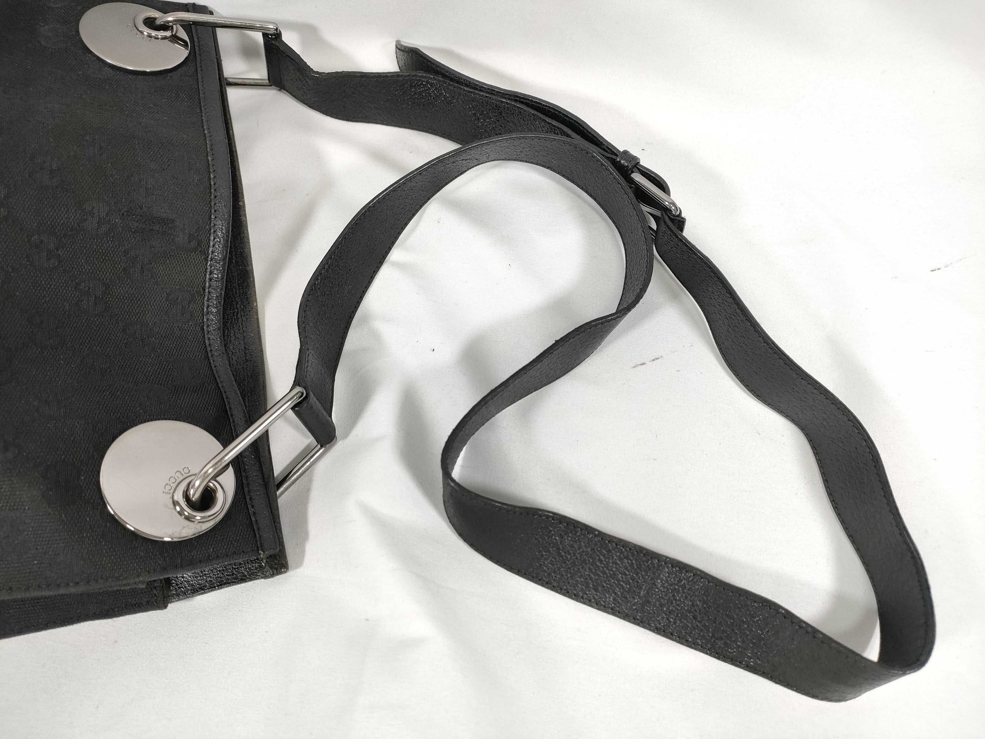 GUCCI GG Canvas Shoulder Bag