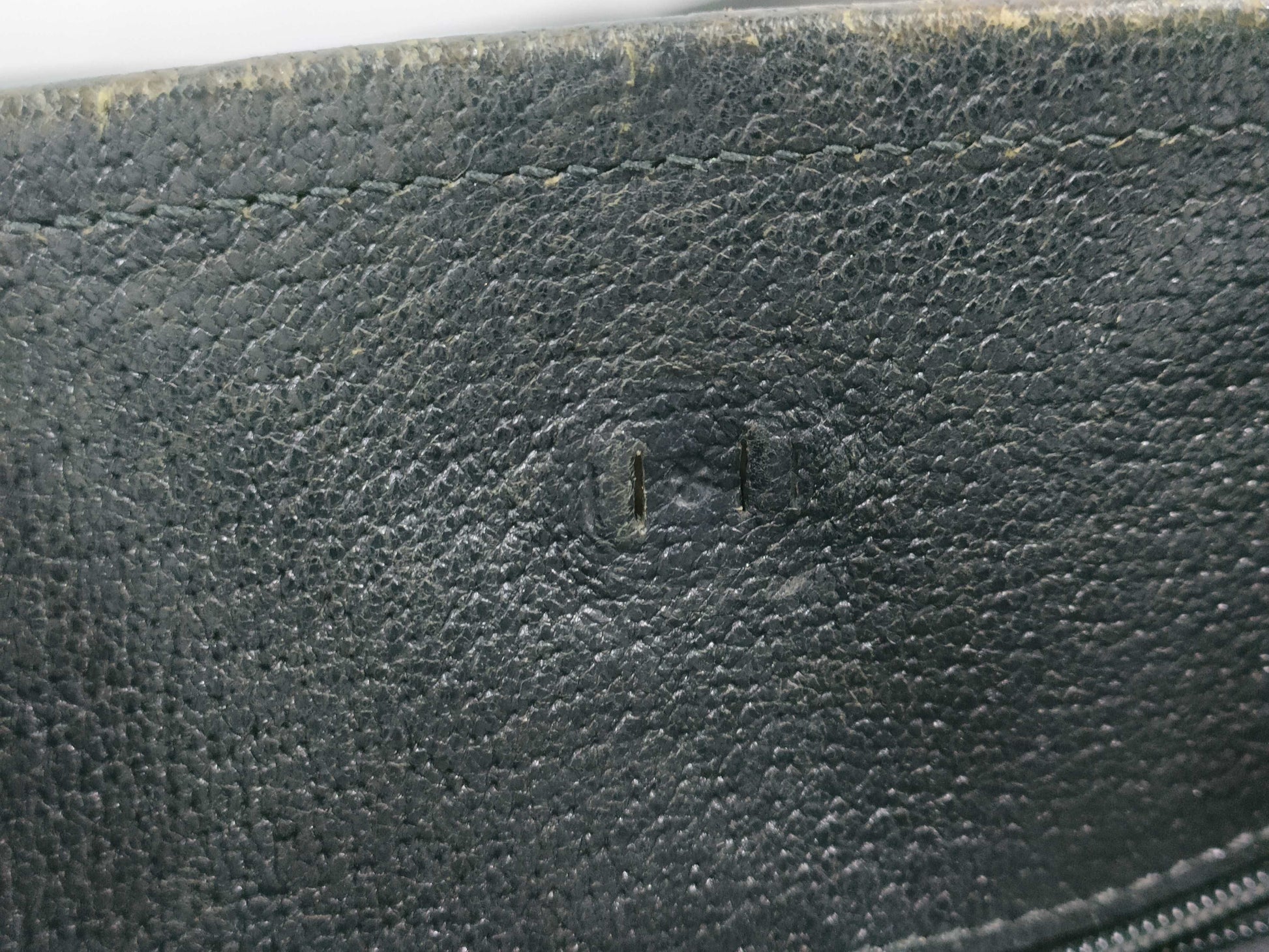 GUCCI GG Canvas Shoulder Bag