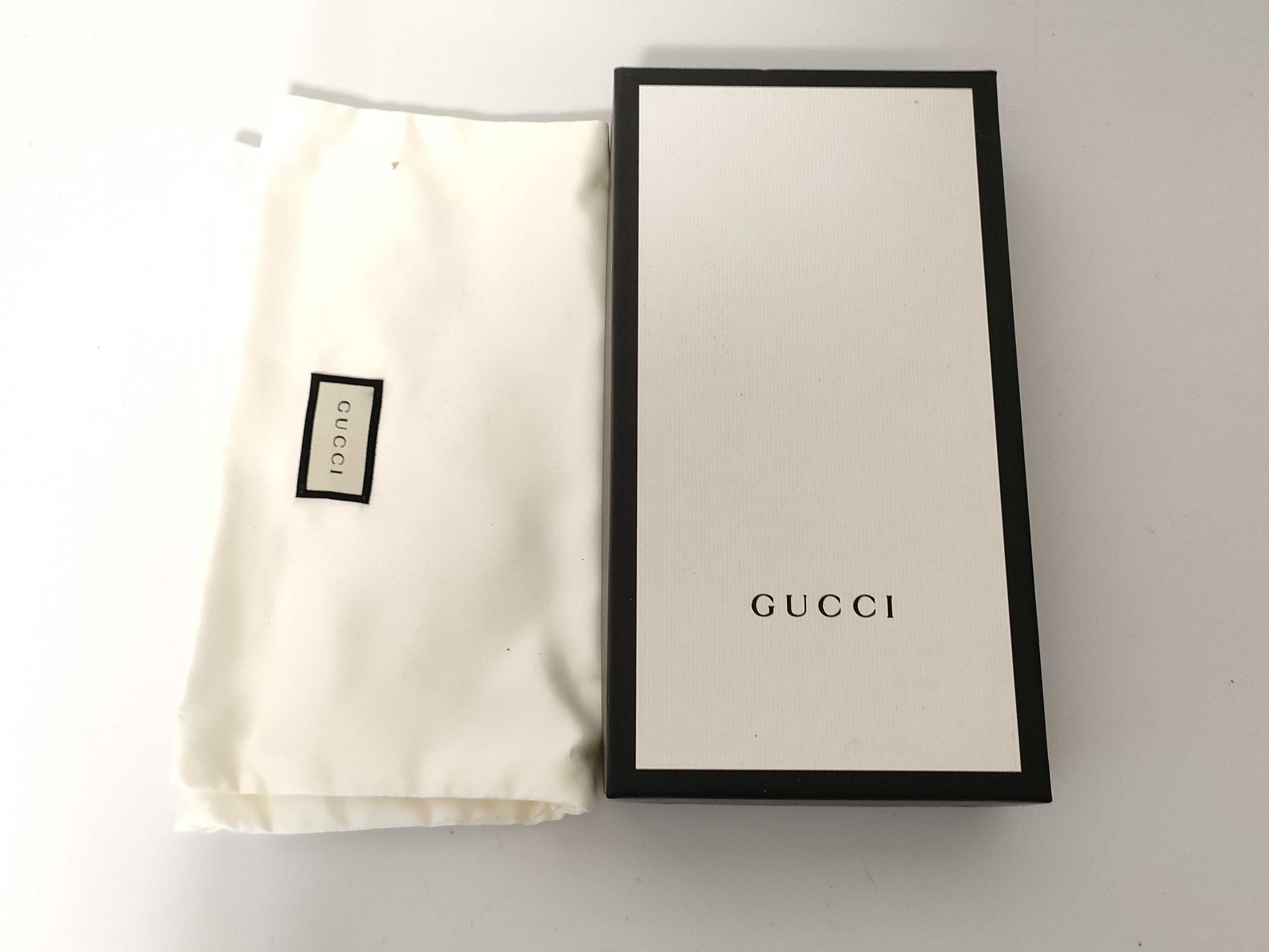 GUCCI GG Supreme Wallet with Box and Dust Bag