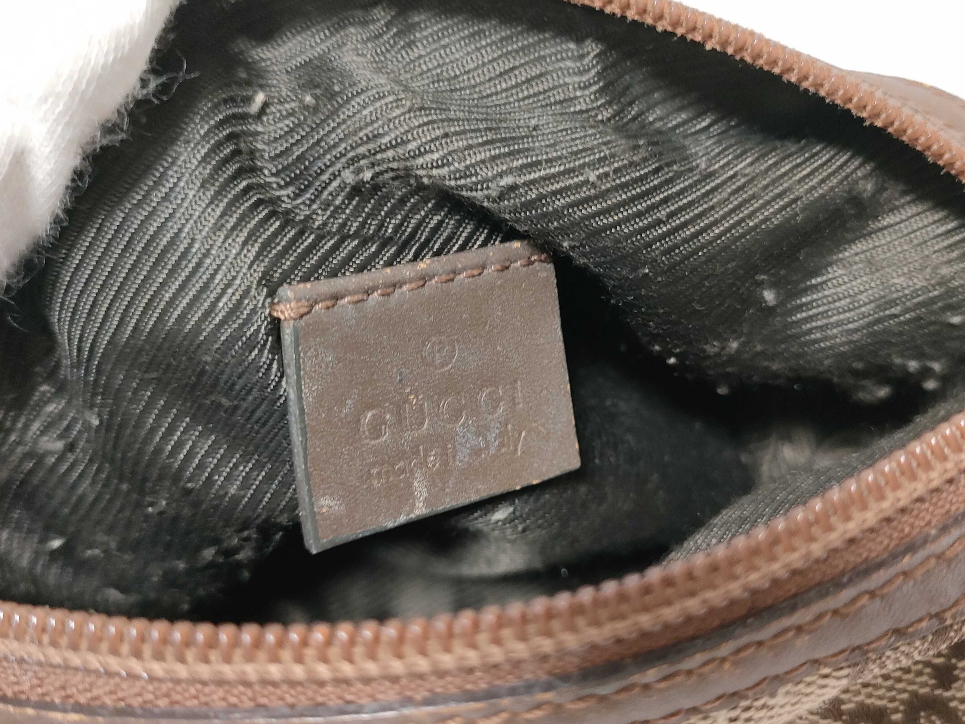 GUCCI GG Canvas Pouch