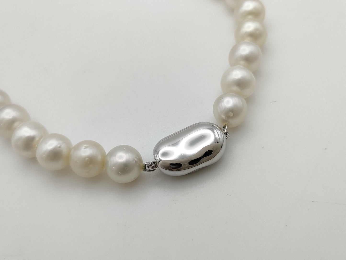 White Butterfly Semi-Round Pearl, Diameter 8.3mm-11.7mm / Pearl Diameter 11.7mm x 2 , Sterling Silver, 61.13g, Other Accessories 