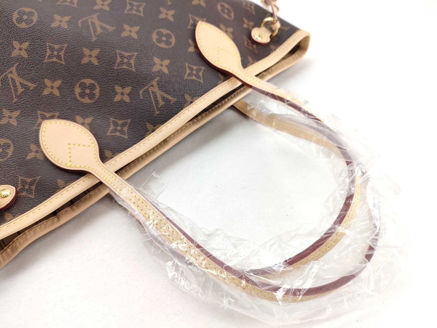 LOUIS VUITTON Monogram Neverfull PM Tote Bag