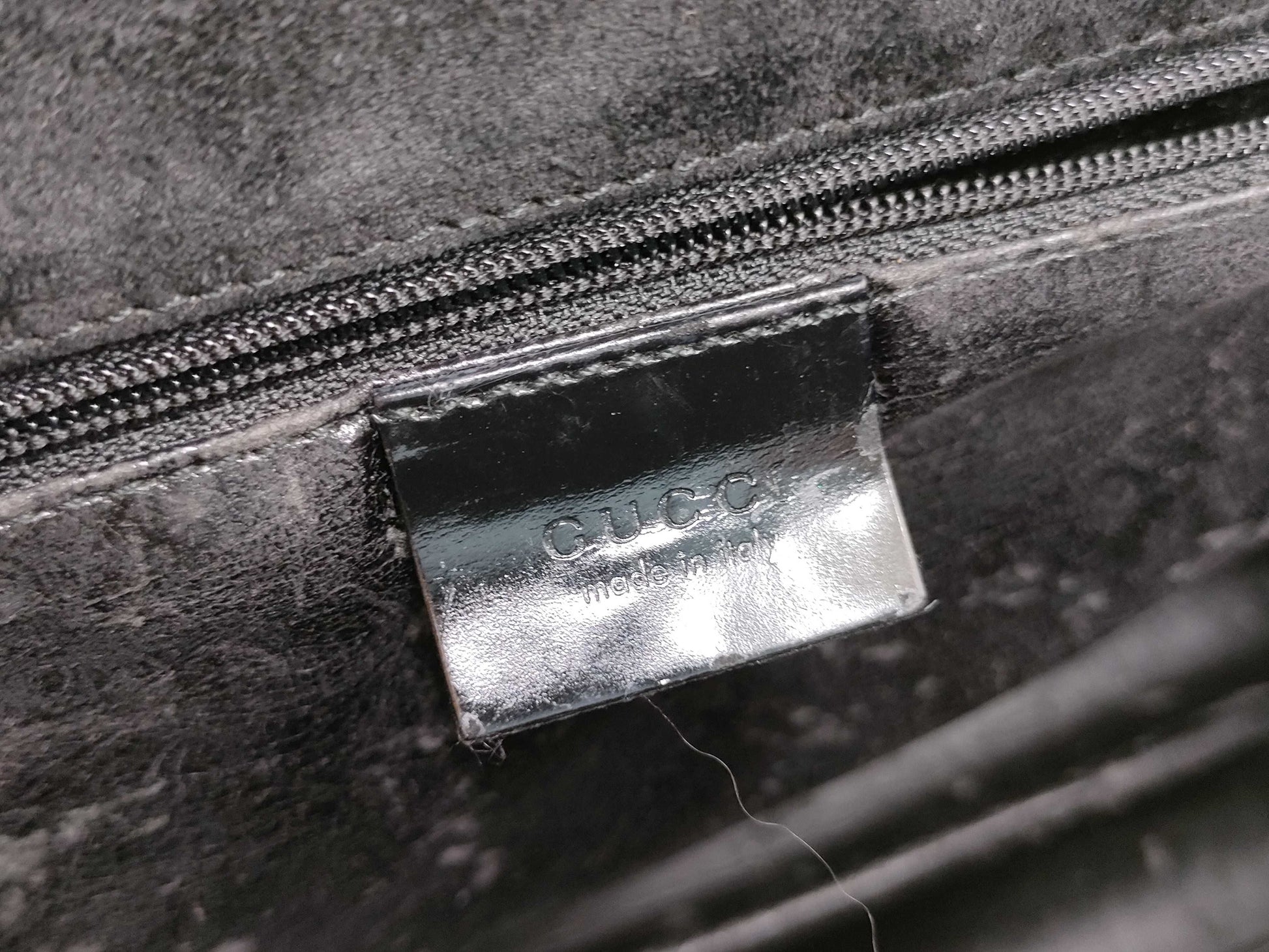 GUCCI Leather One-Shoulder Bag 001 3033