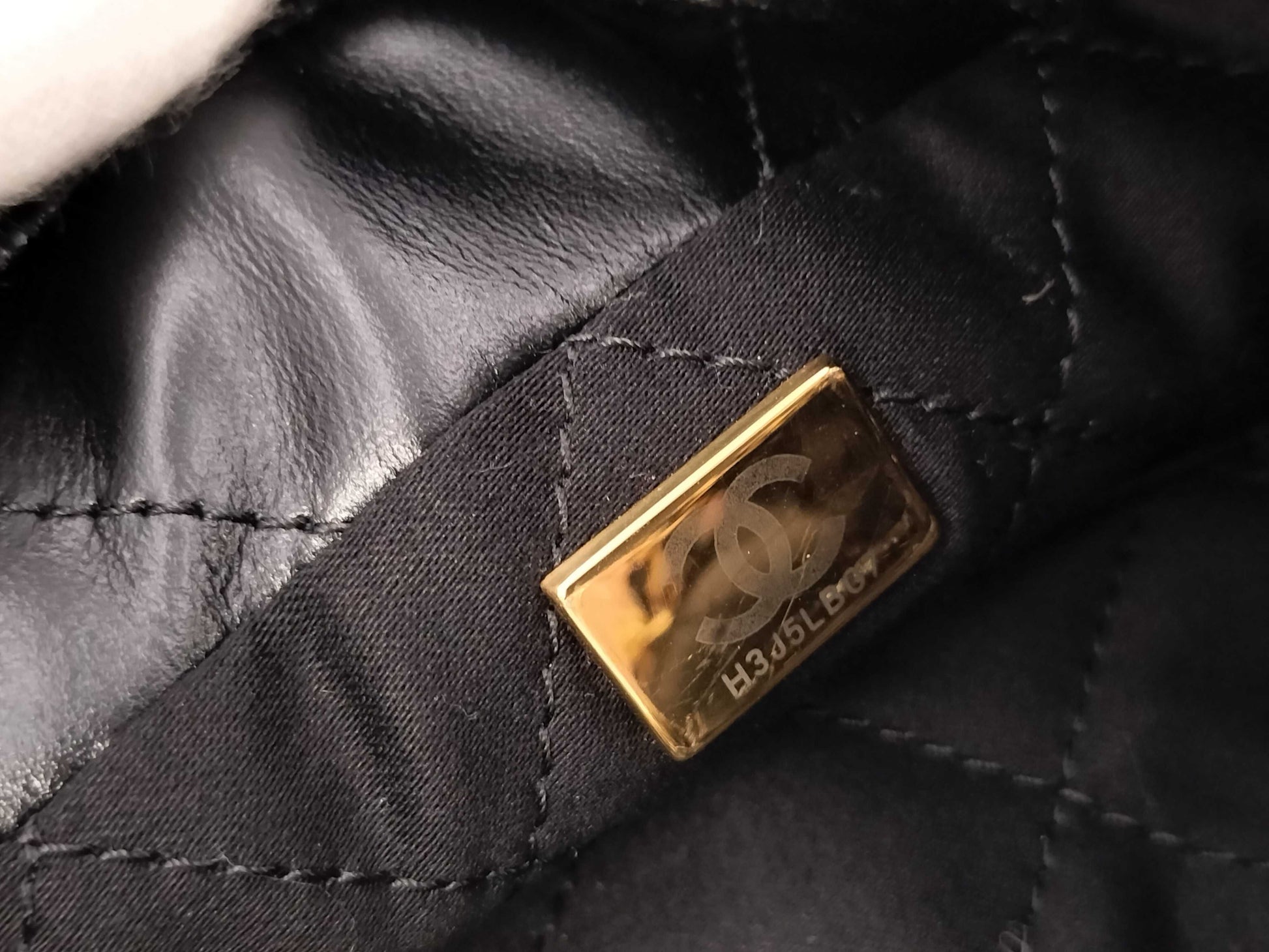 CHANEL Lamb Shiny Calfskin 22 Shoulder Bag, Unused