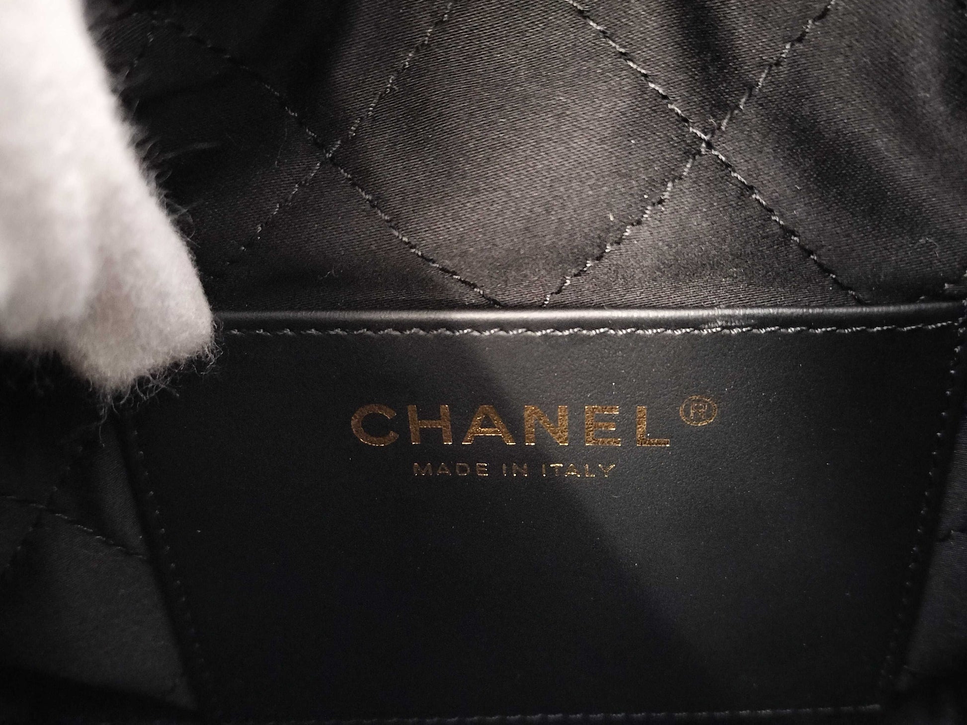 CHANEL Lamb Shiny Calfskin 22 Shoulder Bag, Unused