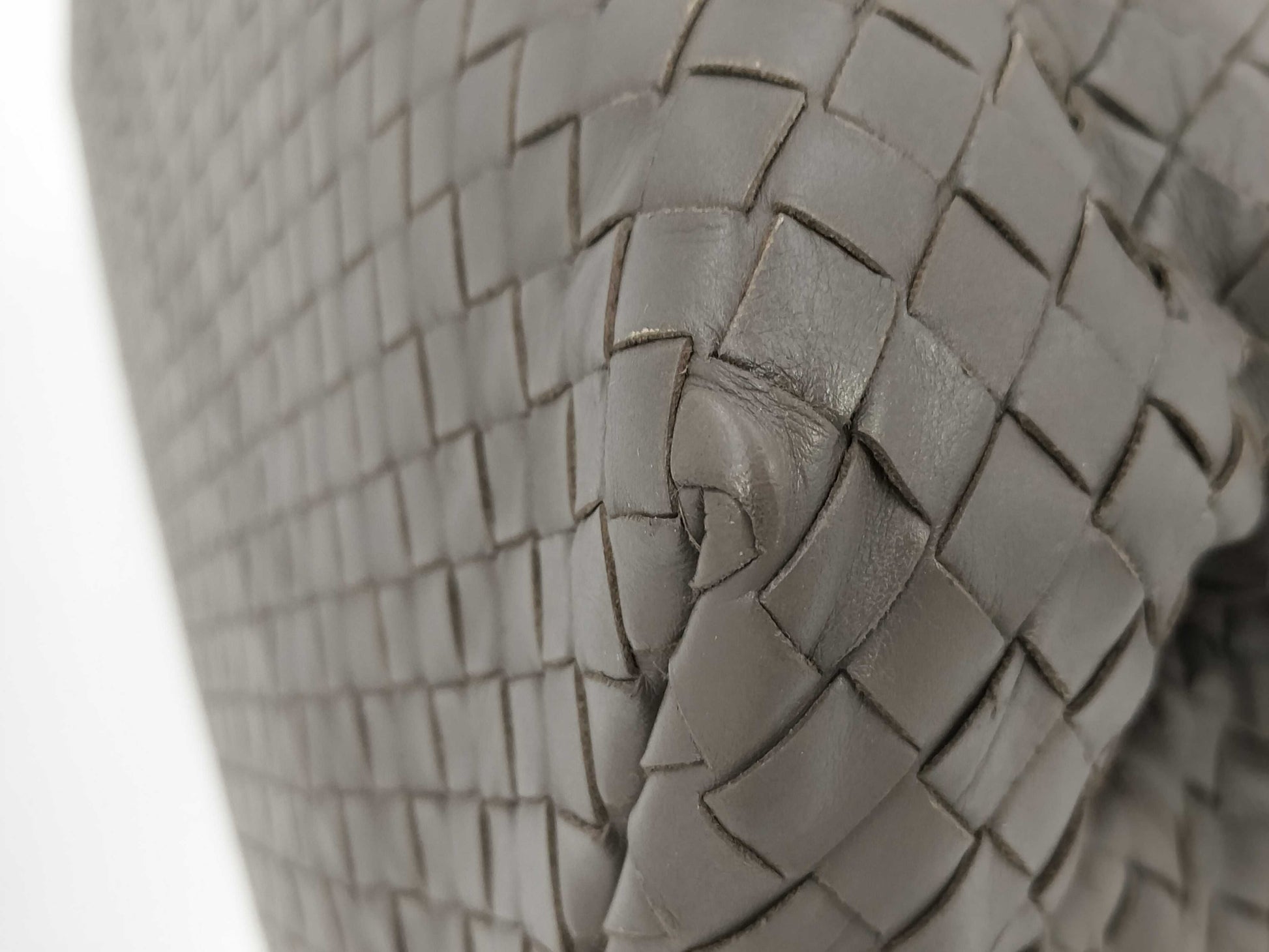 BOTTEGA VENETA Bottega Veneta Intrecciato Gray Handbag