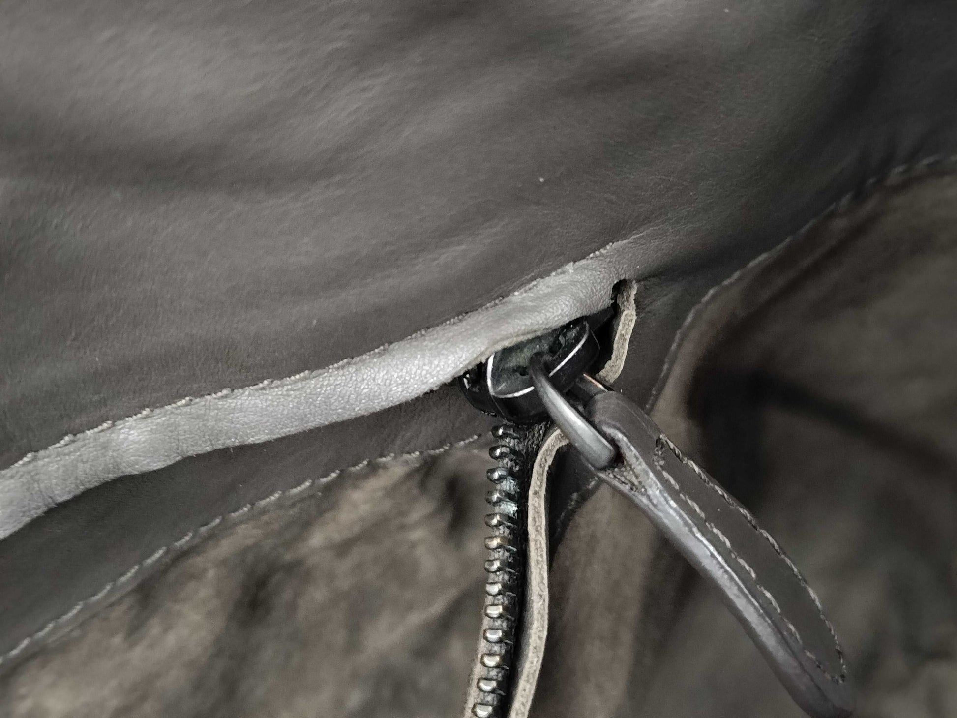 BOTTEGA VENETA Bottega Veneta Intrecciato Gray Handbag