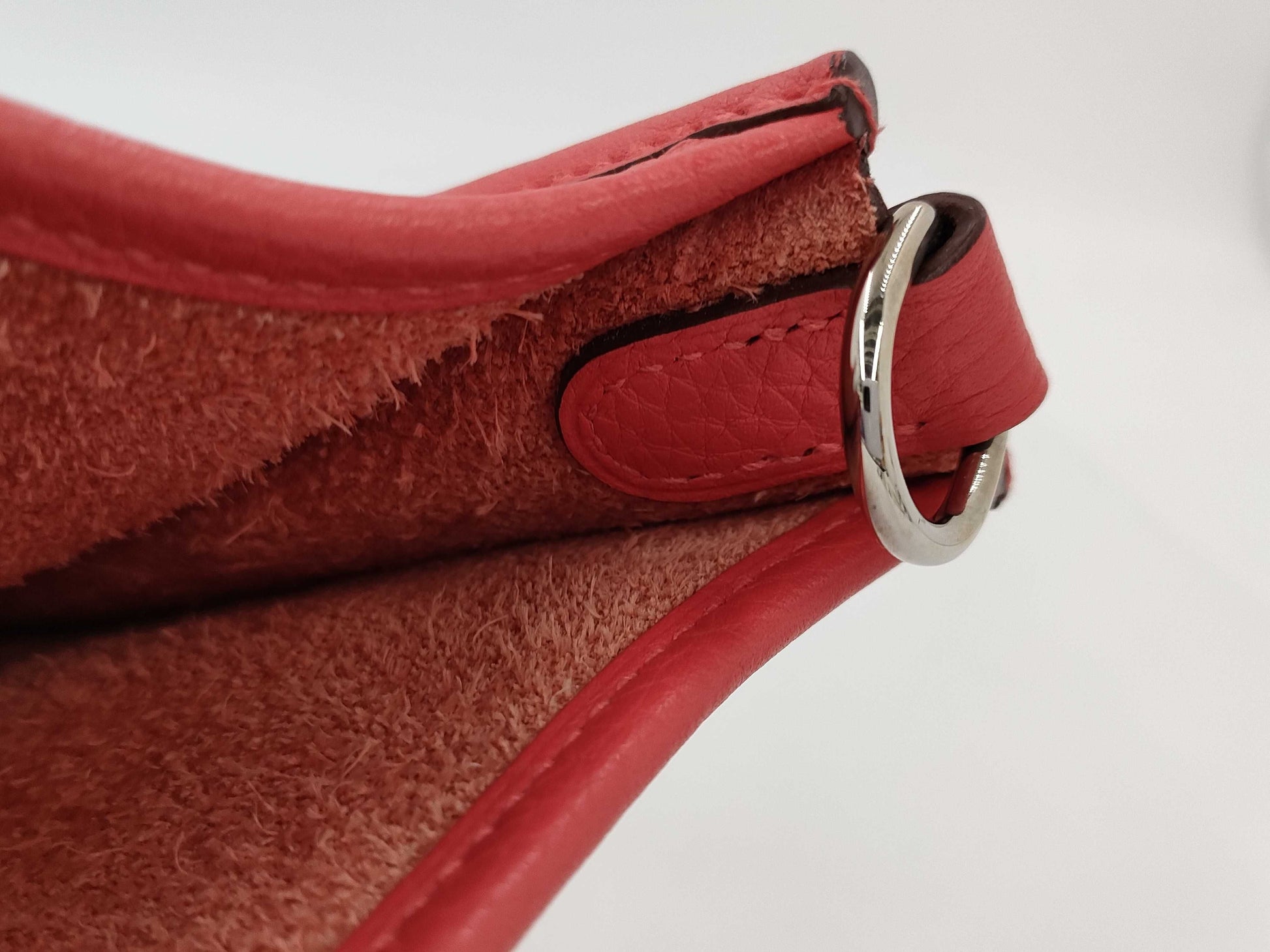 HERMES Evelyn TPM Taurillon Clemence Leather Shoulder Bag in Rose Pivoine/Rose Sakura with Silver Hardware and T Stamp