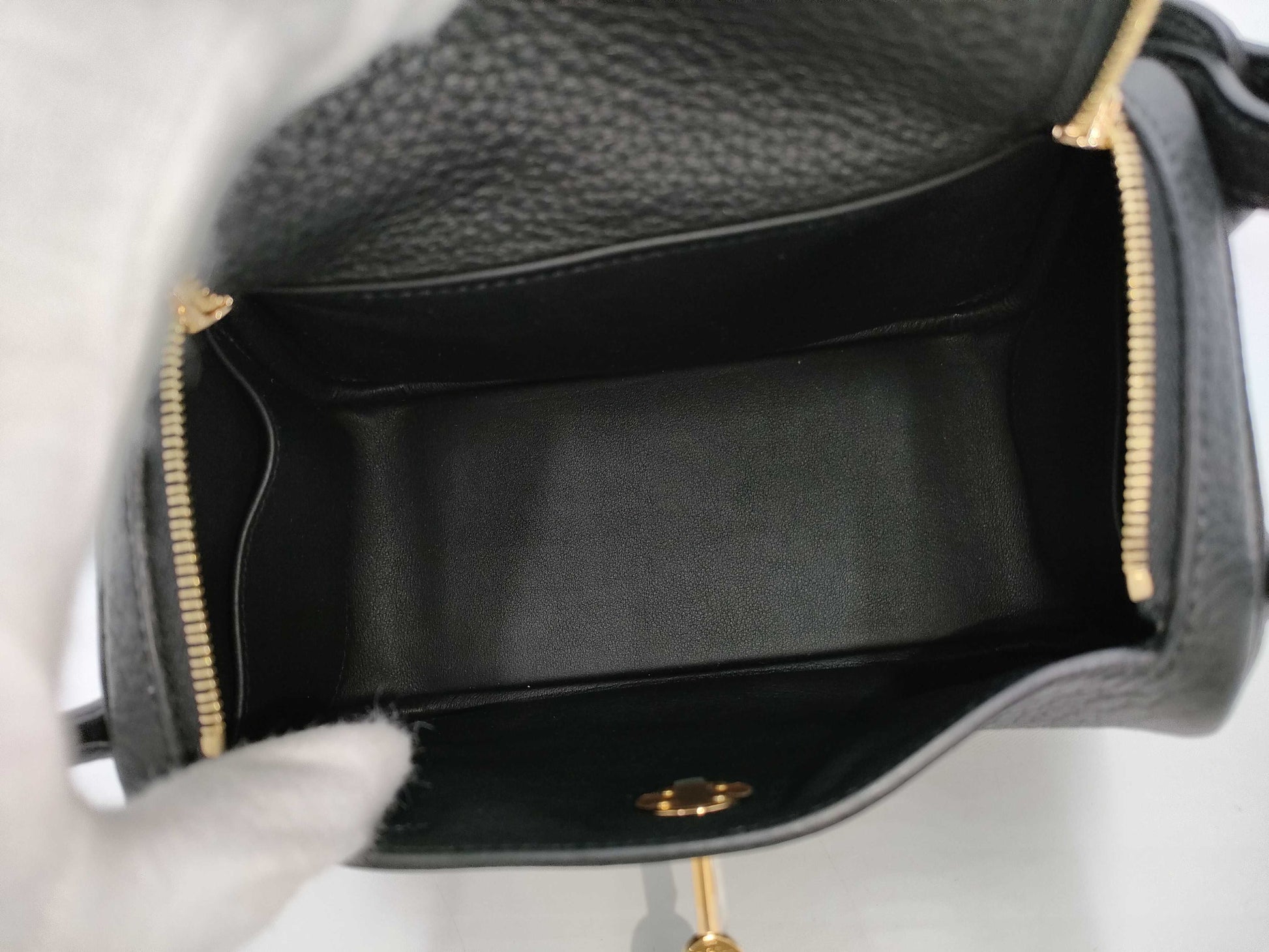 HERMES Lindy Mini Taurillon Black Shoulder Bag with GD Hardware and Double Stamp