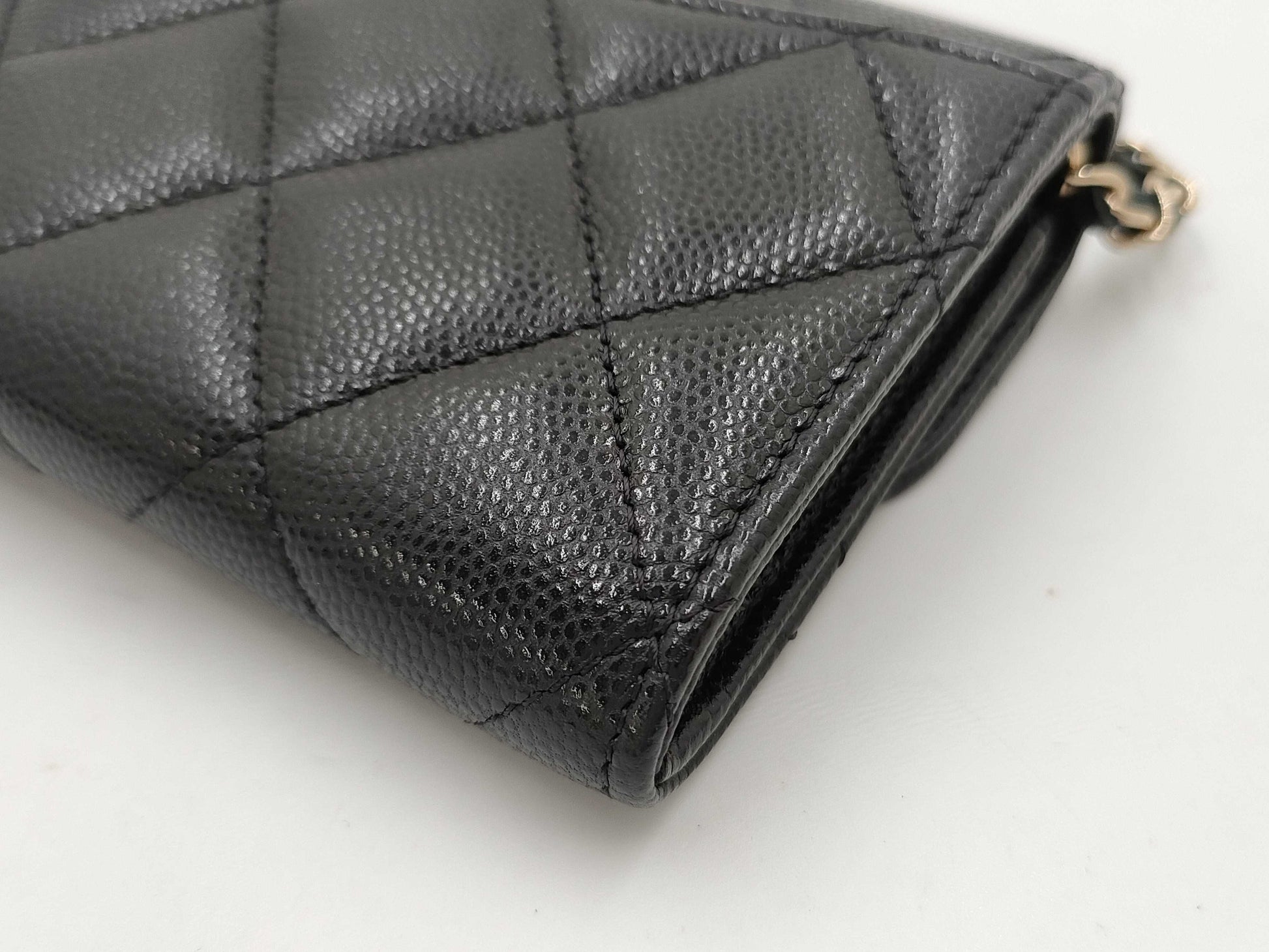 CHANEL CHANEL Matelasse Caviar Leather Chain Shoulder Wallet with GD Hardware Shoulder Bag