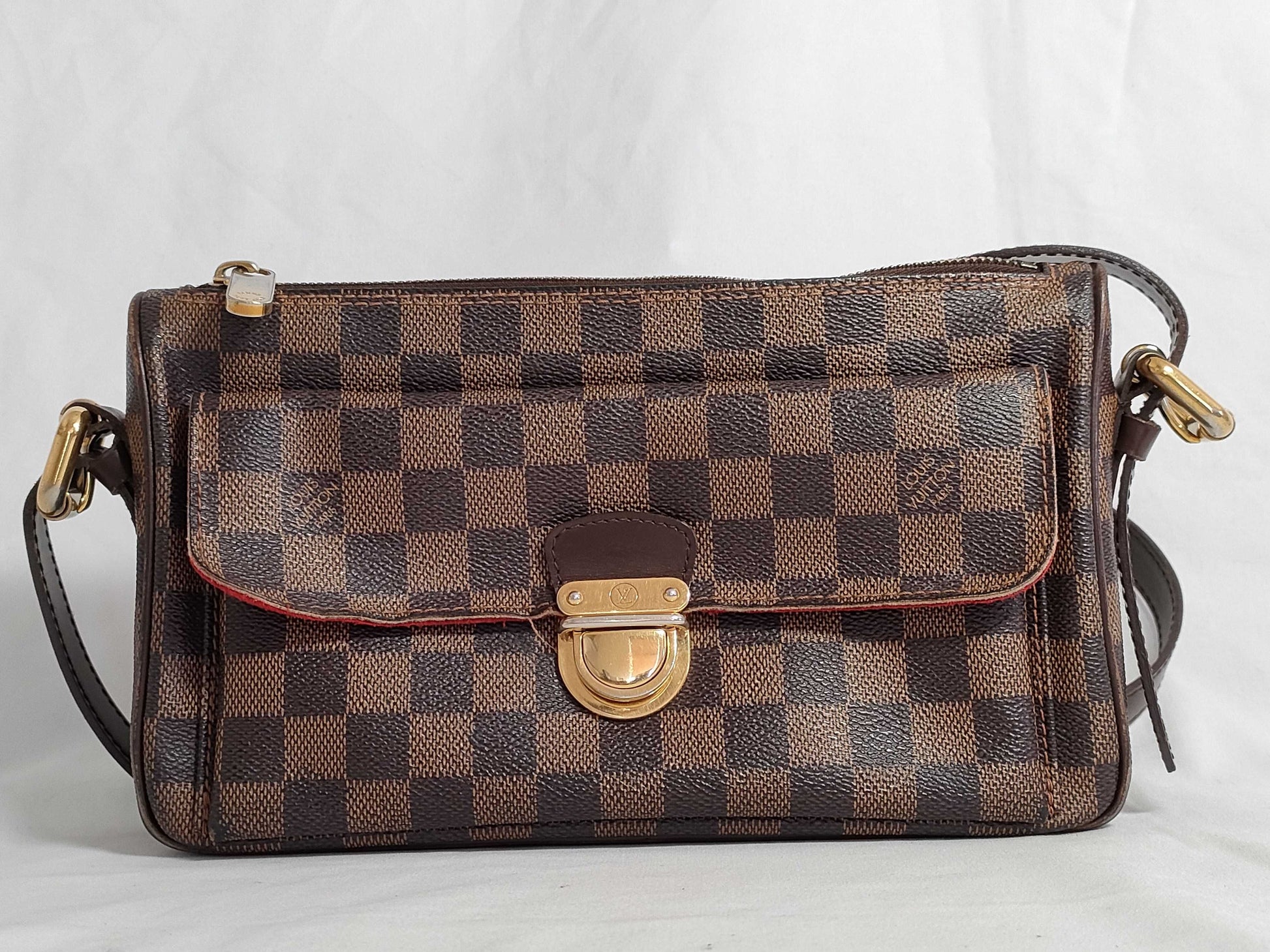 LOUIS VUITTON Damier Ravello GM Shoulder Bag
