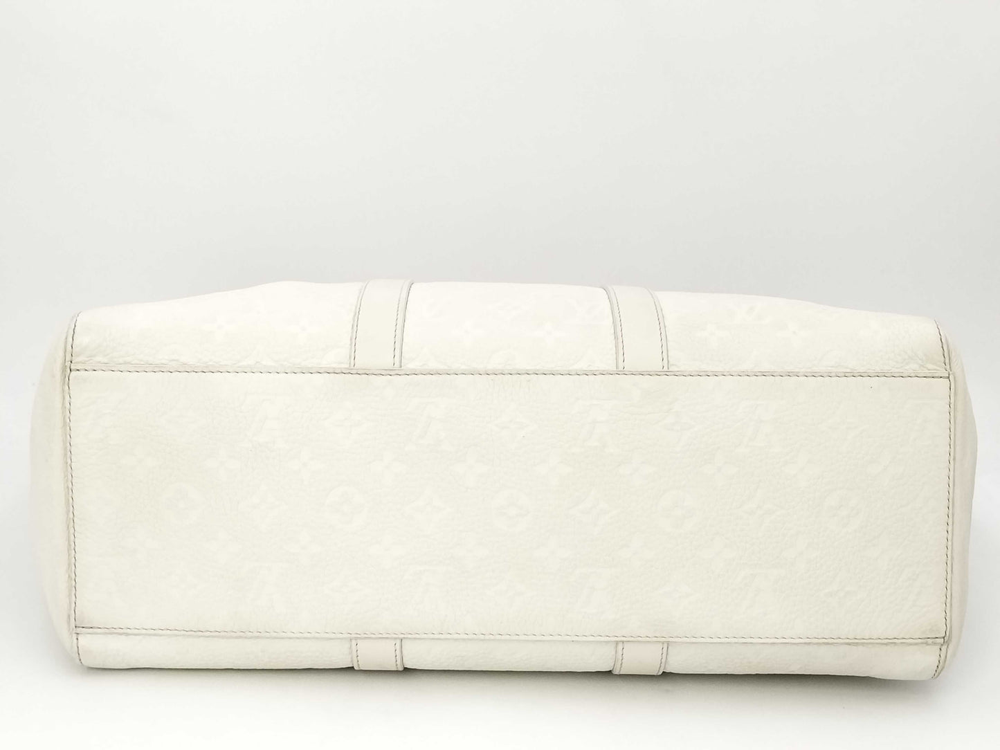 LOUIS VUITTON M24383 Sac Plat 24H Taurillon Bag