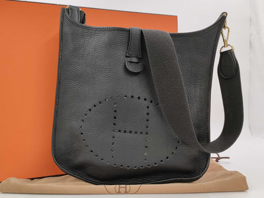 HERMES Evelyn G Stamp Black G Hardware Shoulder Bag