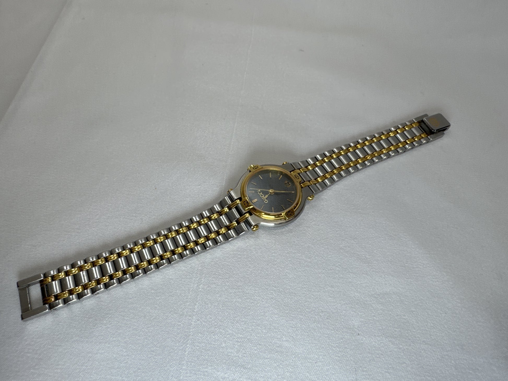 GUCCI 9000L 070-342 Quartz Women's Watch