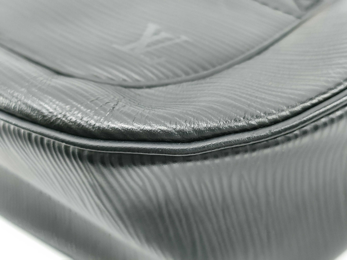 LOUIS VUITTON Epi Danura PM Handbag M58912 AR0093 Handbag