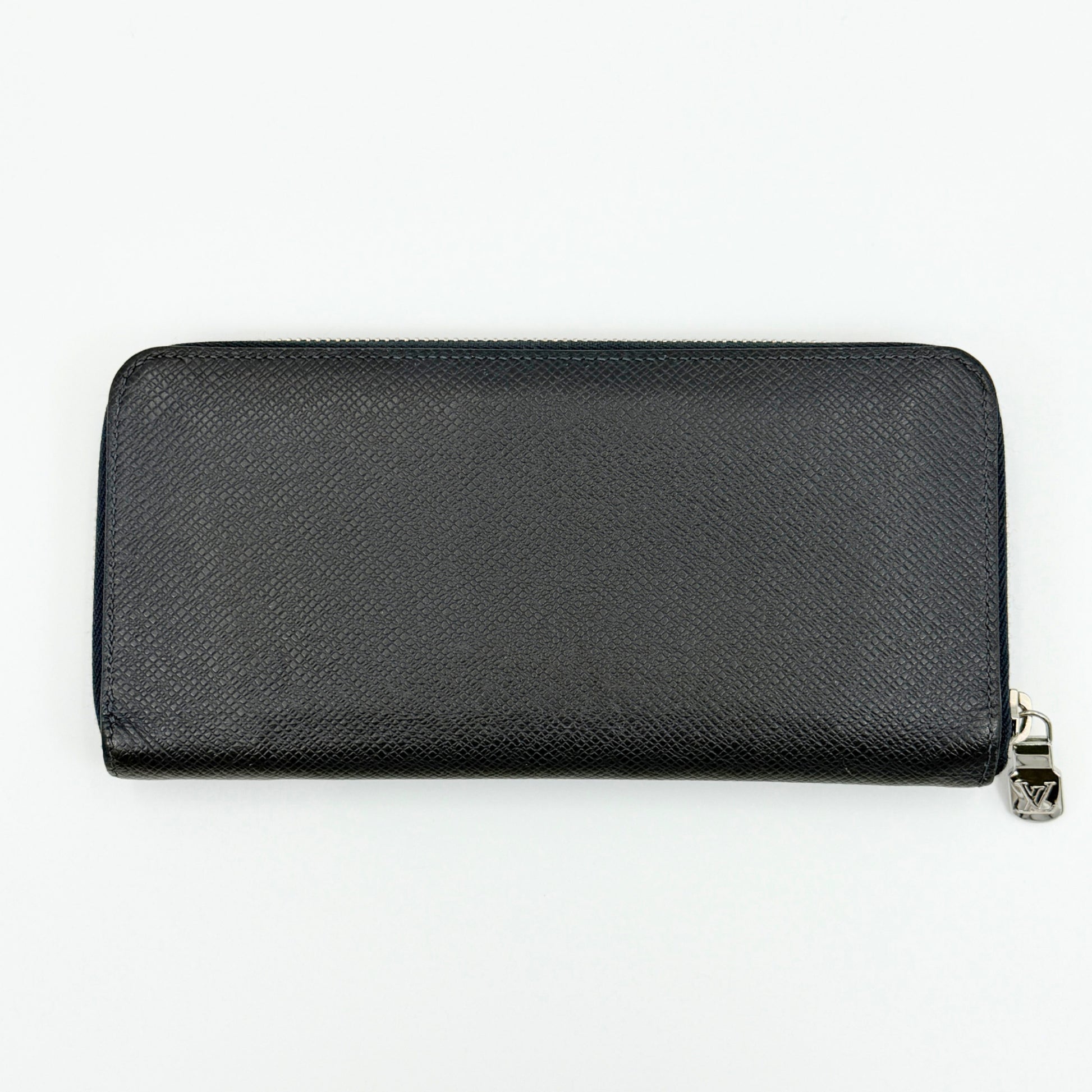 LOUIS VUITTON Taiga Zippy Wallet Vertical M30510 Wallet Box and Storage Bag Included