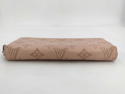 LOUIS VUITTON Mahina Zippy Wallet