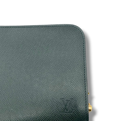 (10463_0006) LOUIS VUITTON 2 Pieces Taiga Clutch Bag Second Bag Business Bag Clutch Bag