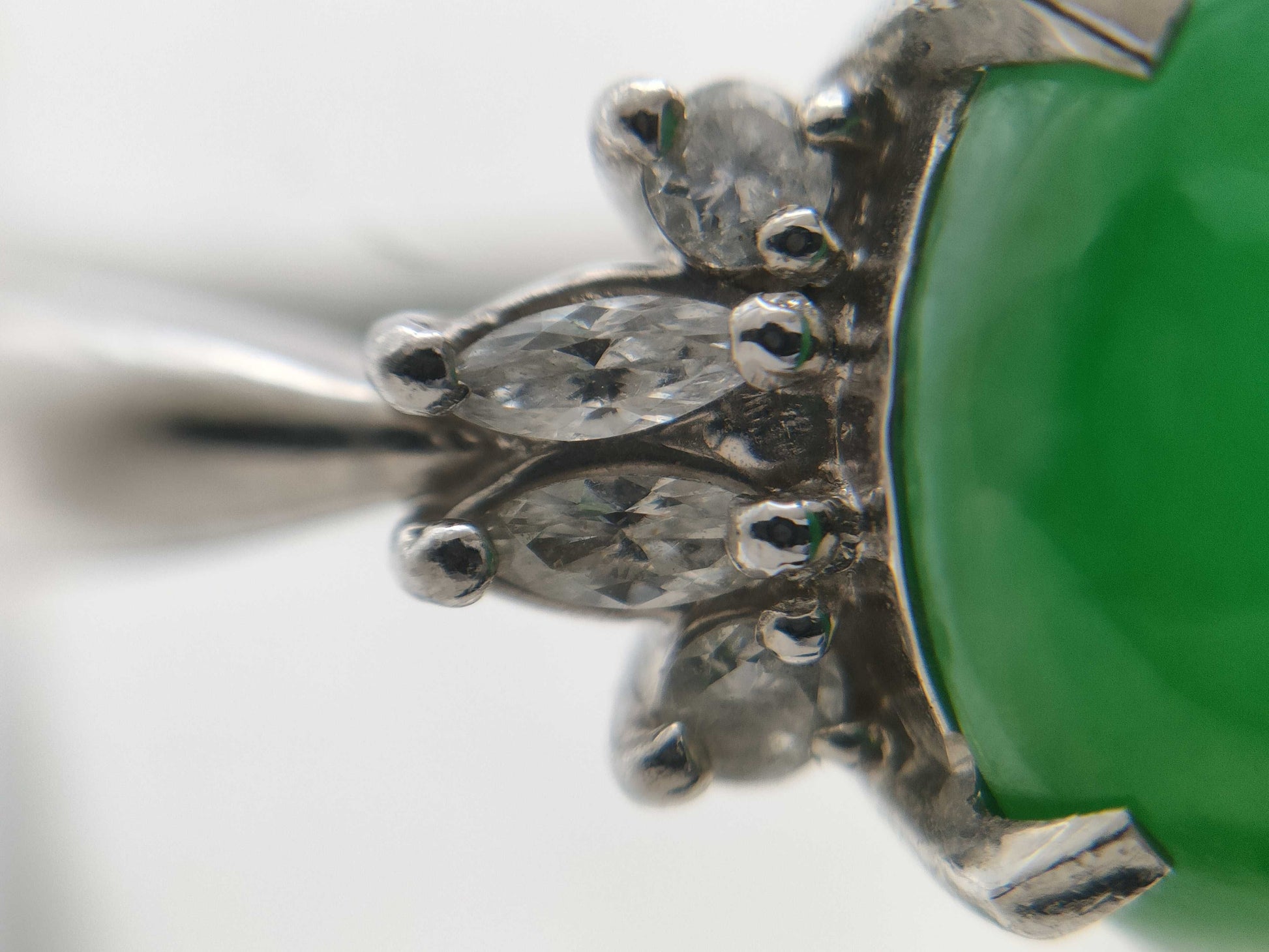 Jadeite 3.00ct D0.19ct PT900 6.3g Ring 