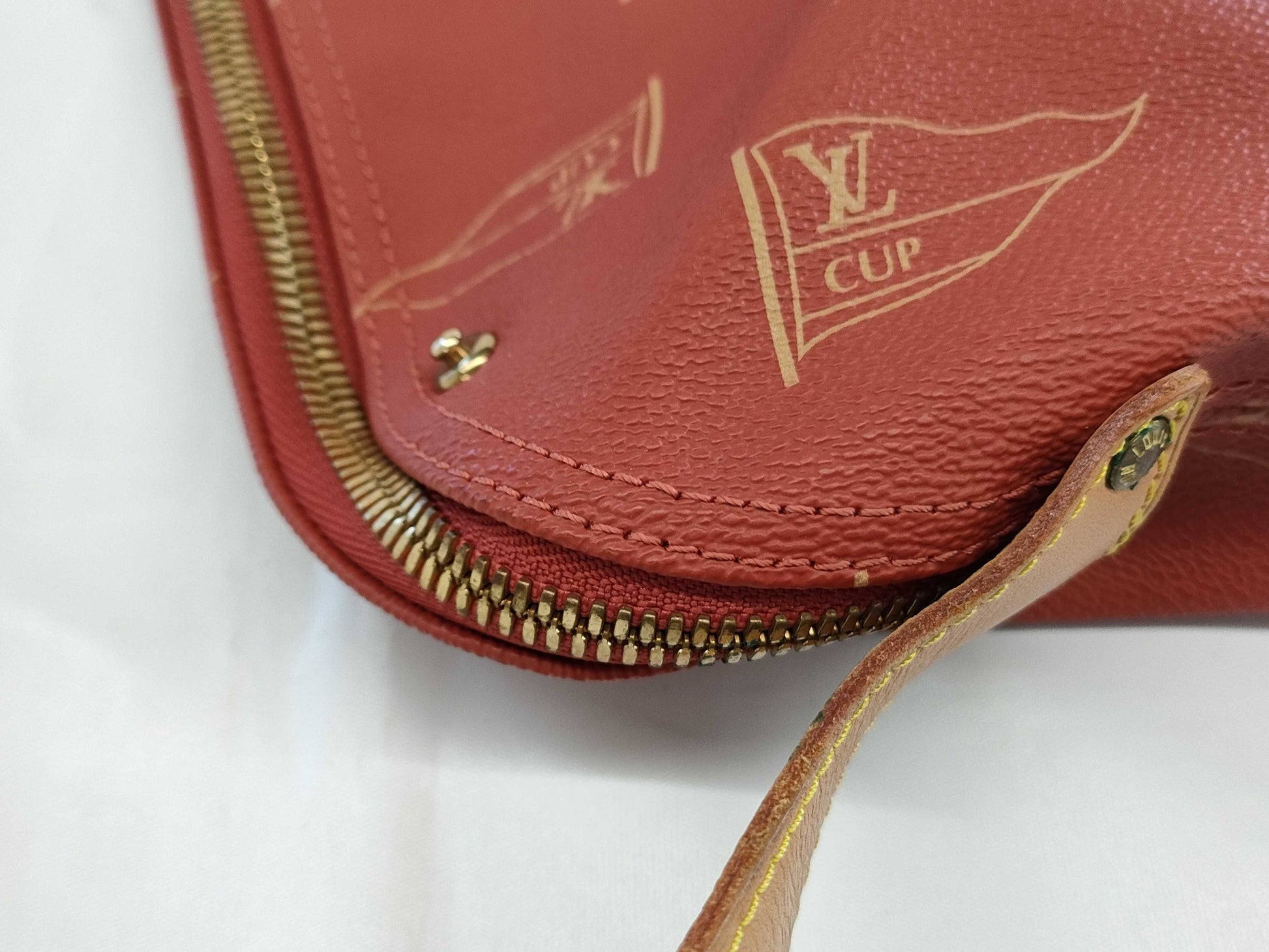 LOUIS VUITTON Louis Vuitton Garment Bag Bag