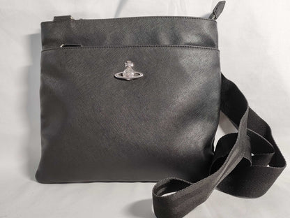 Vivienne Westwood Vivienne Westwood Orb Shoulder Bag in Black