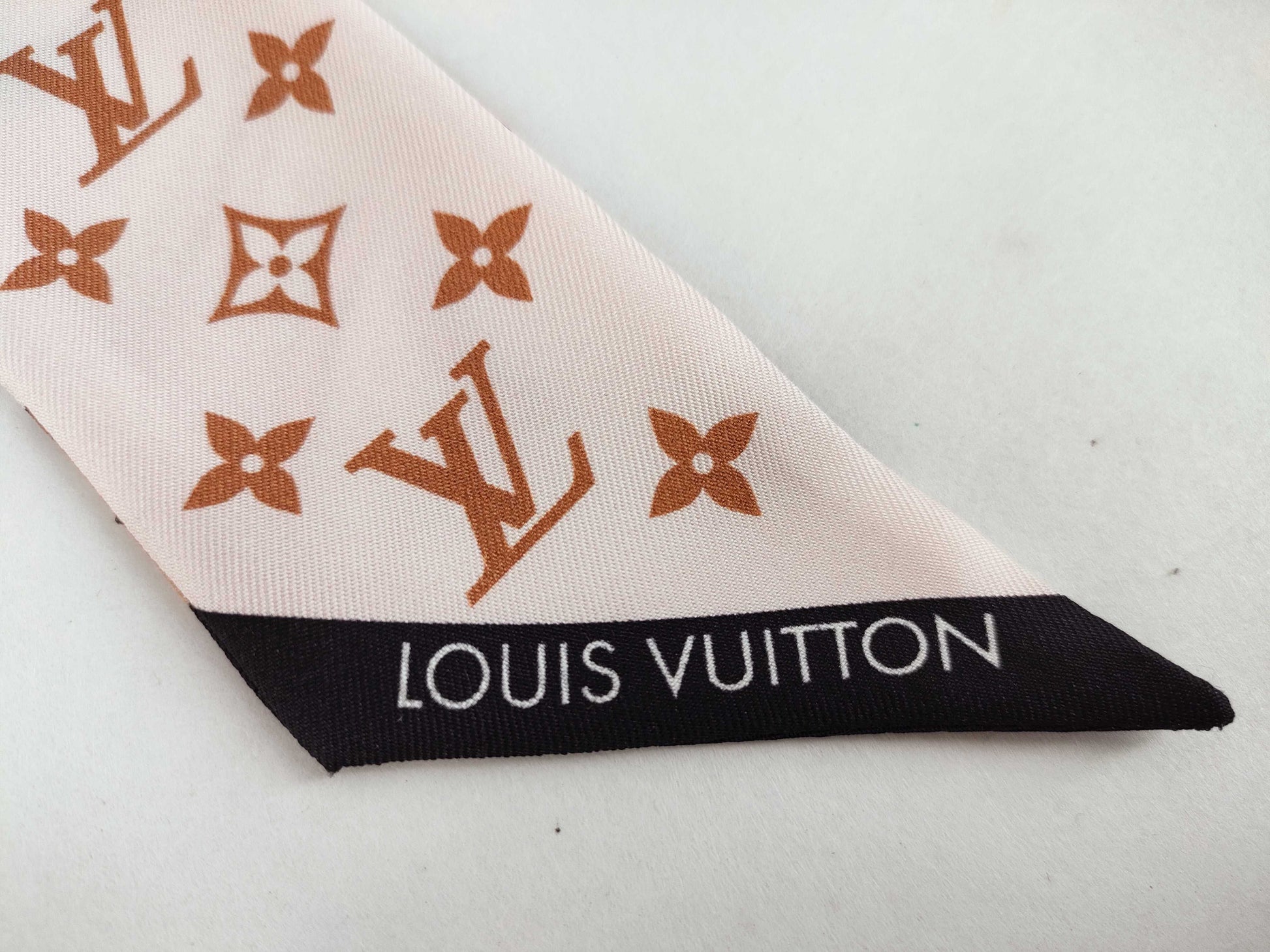 LOUIS VUITTON Louis Vuitton Bandeau BB LV Duality Other Accessories