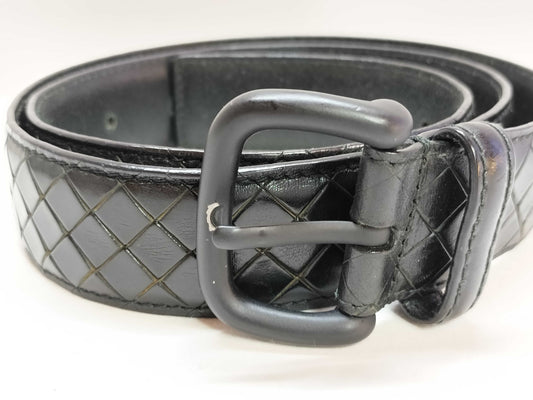 BOTTEGA VENETA Intrecciato Leather Belt in Black