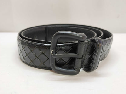 BOTTEGA VENETA Intrecciato Leather Belt in Black