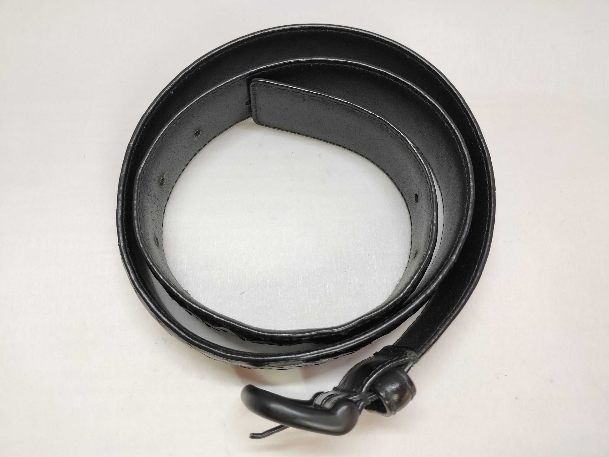 BOTTEGA VENETA Intrecciato Leather Belt in Black