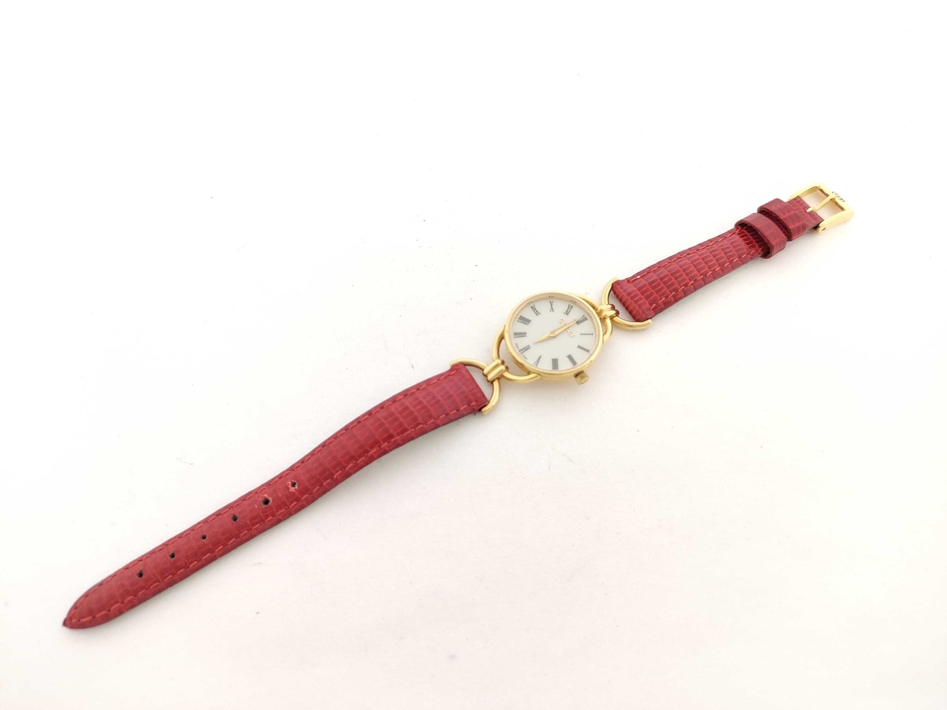 GUCCI Model Number 6000.2.L Serial Number 0249068 GP/Leather/QZ White Dial Non-Working/No Operational Guarantee Women's Watch