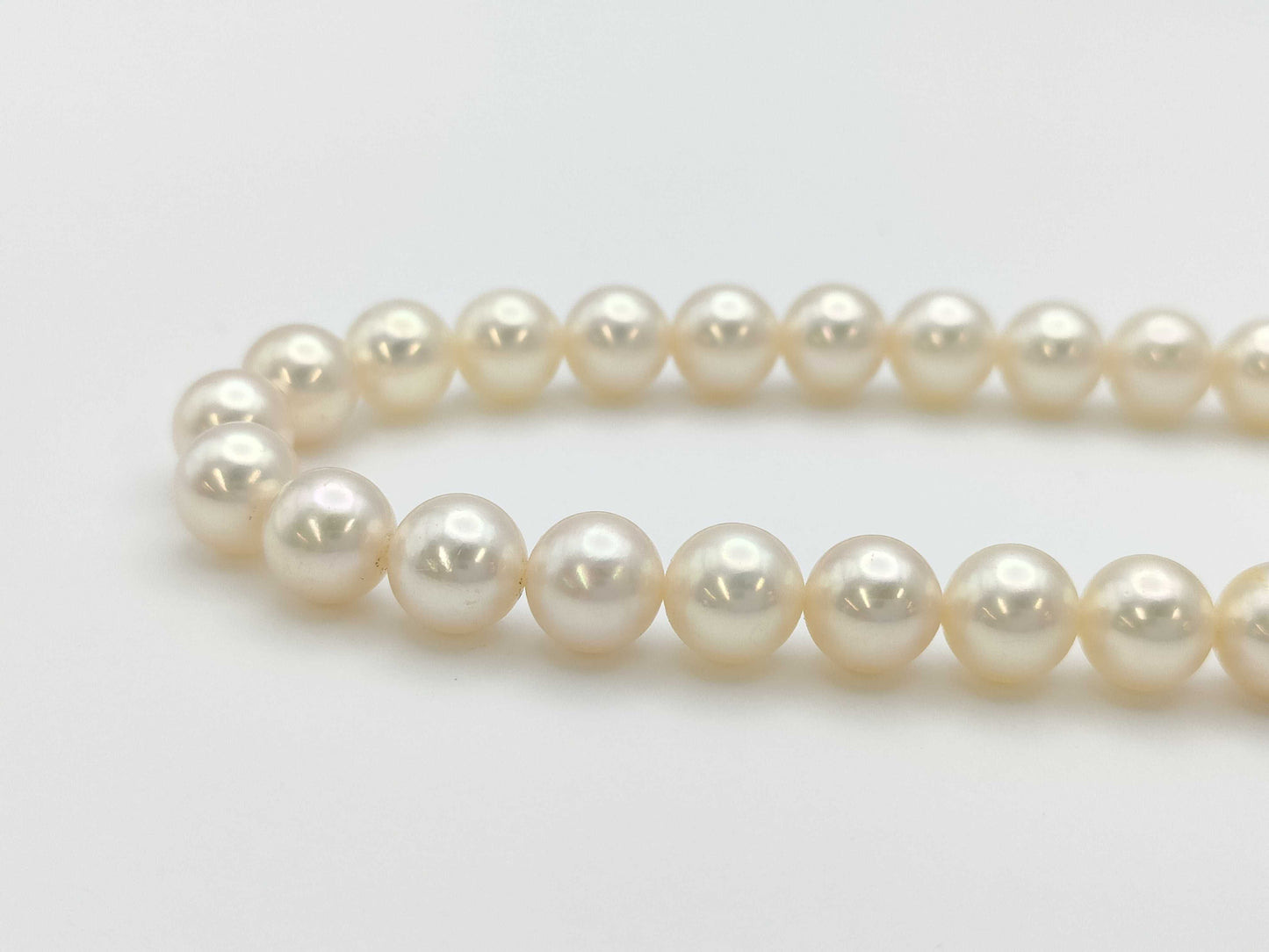 TASAKI Pearl Necklace, approx. 6.5-6.9mm diameter, sterling silver, 26.8g 