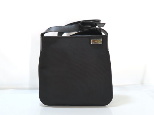 GUCCI Nylon Canvas and Leather Shoulder Bag 019・0422 3444 Black Shoulder Bag