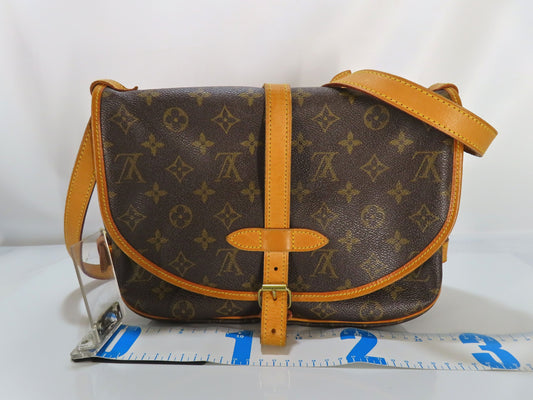 LOUIS VUITTON Monogram LV Monogram Saumur 30 M42256 MB0042 Shoulder Bag