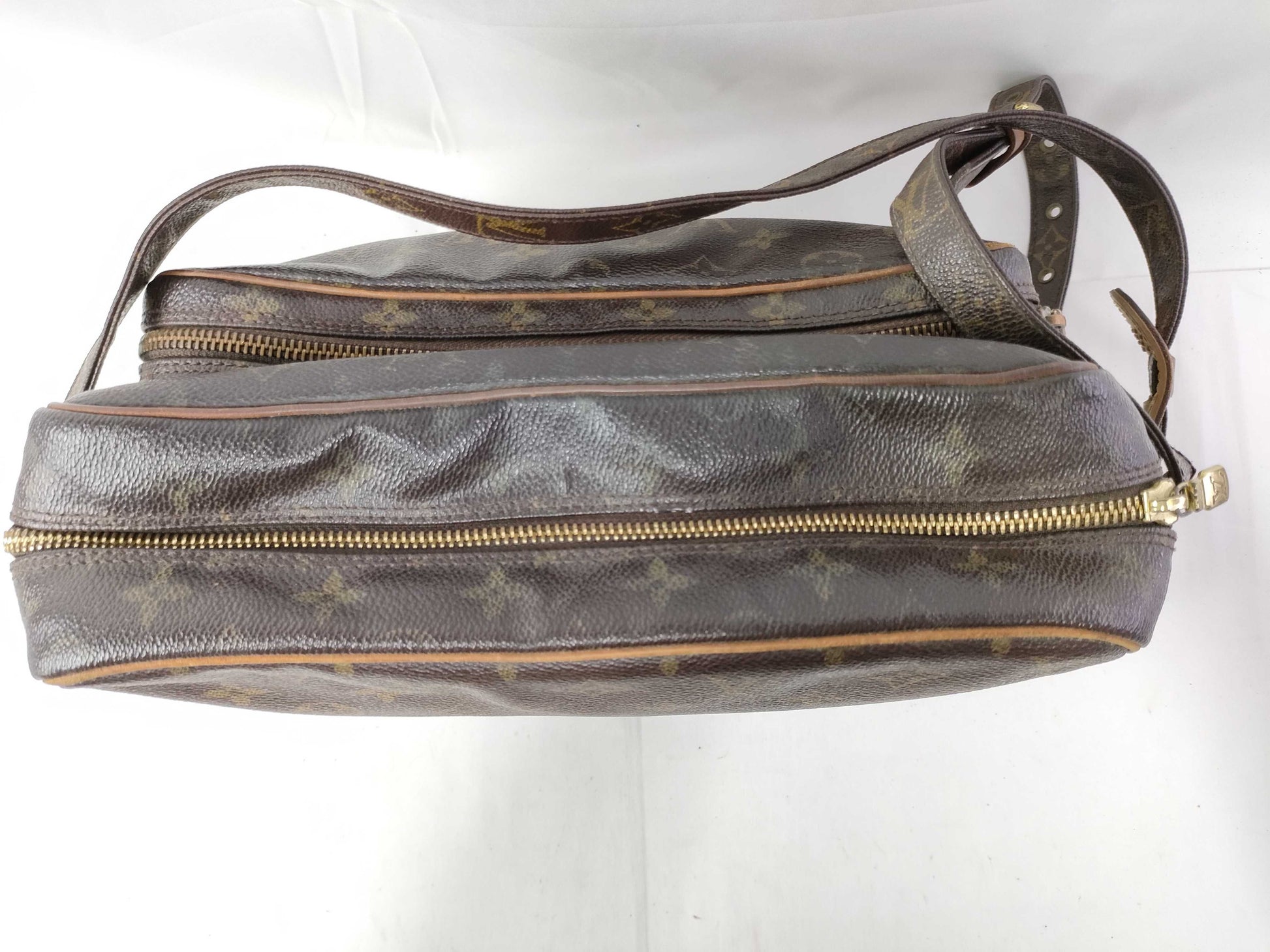 LOUIS VUITTON Monogram LV Monogram Nile Shoulder Bag M45244 AR0031