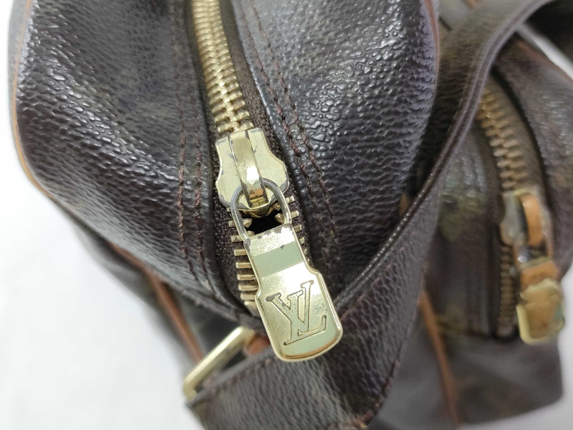 LOUIS VUITTON Monogram LV Monogram Nile Shoulder Bag M45244 AR0031