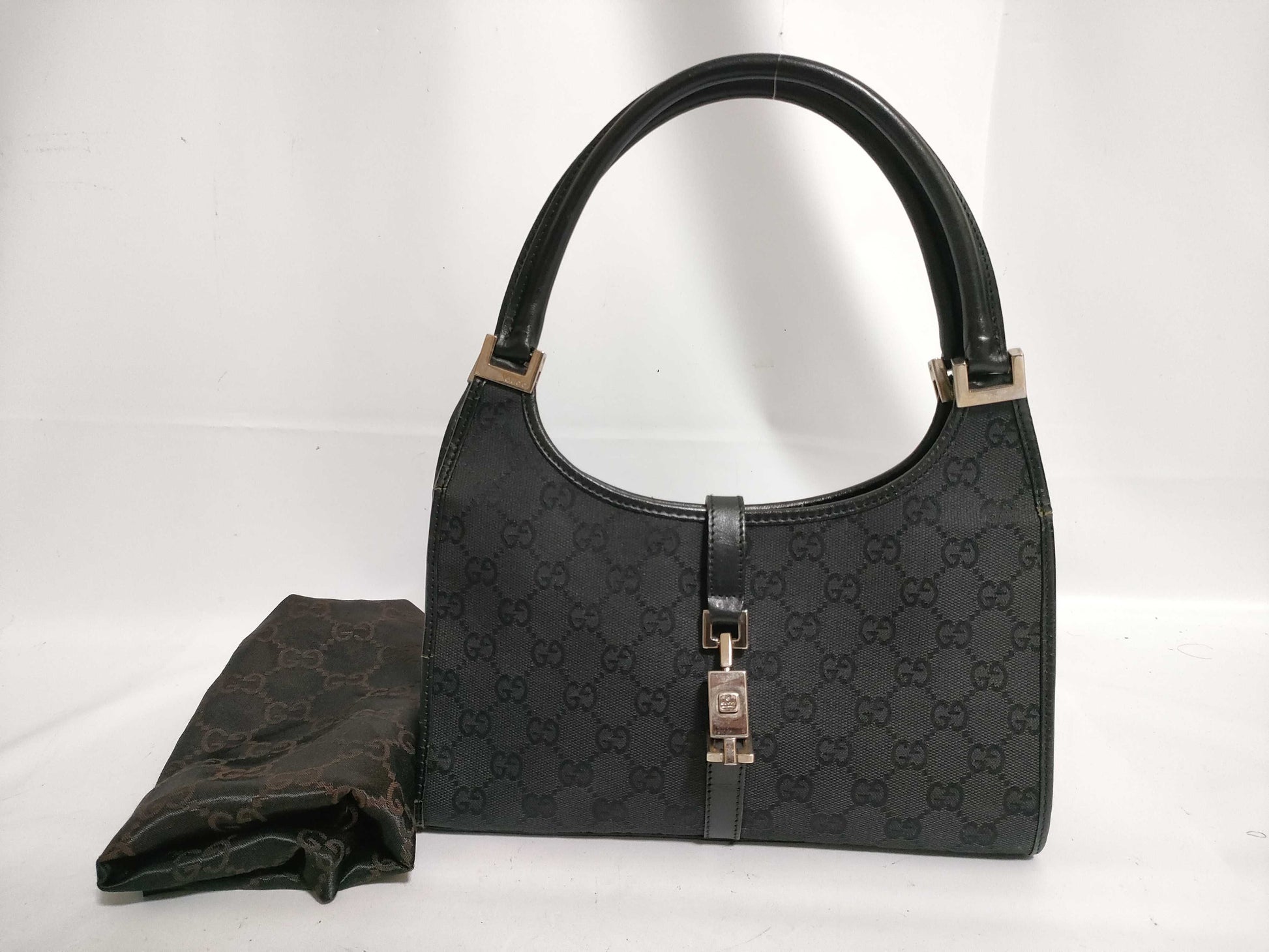 GUCCI GG Canvas Gucci Jackie GG Canvas Handbag 002・1068 001013 Black Handbag