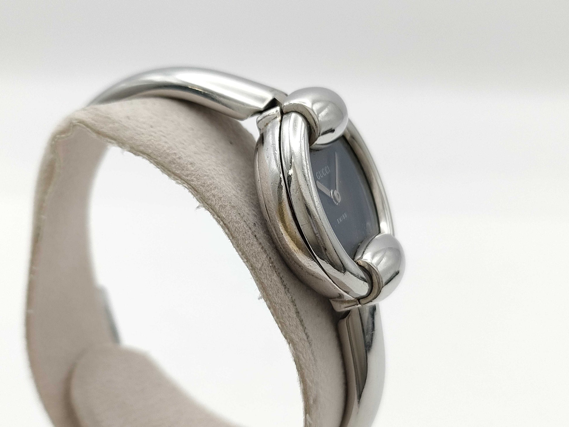 GUCCI 1400L 0088020 Quartz Black Dial Women's Watch