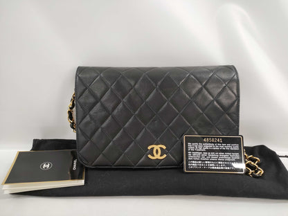 CHANEL Matelasse Single Flap Lambskin Shoulder Bag