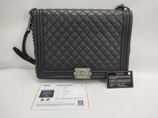 CHANEL Matelasse Boy 30 Matelasse Shoulder Bag