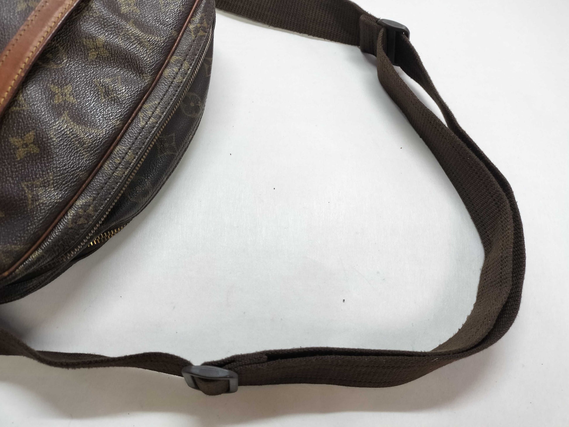 LOUIS VUITTON Monogram ID - Louis Vuitton Monogram Reporter PM M45254 - Grade BC Shoulder Bag