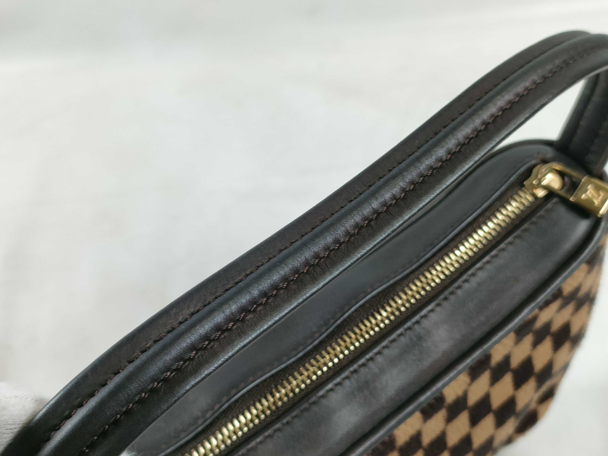 LOUIS VUITTON Damier ID - Louis Vuitton Damier Ebene Sauvage Tiger M92132 - Grade B Handbag