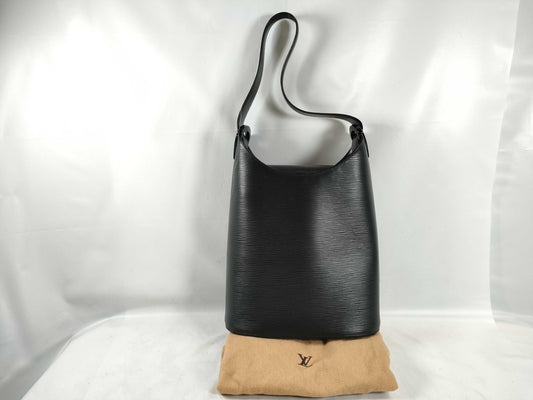 LOUIS VUITTON Epi Verso M52812 Black Shoulder Bag