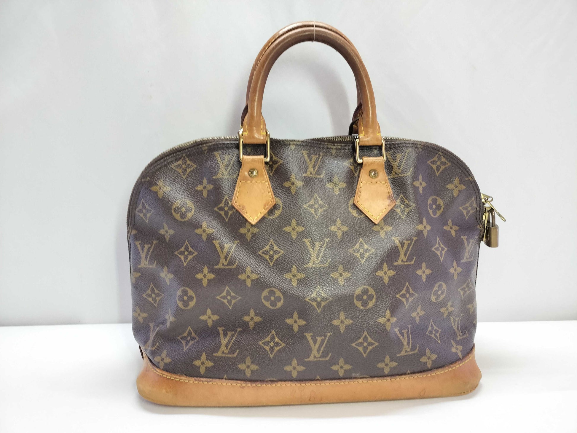 LOUIS VUITTON Monogram PH - Louis Vuitton Monogram Alma Canvas 32cm Handbag M51130