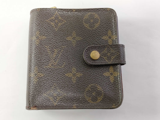 LOUIS VUITTON Monogram Compact Zip Wallet