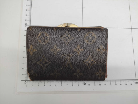 LOUIS VUITTON Louis Vuitton Monogram Wallet