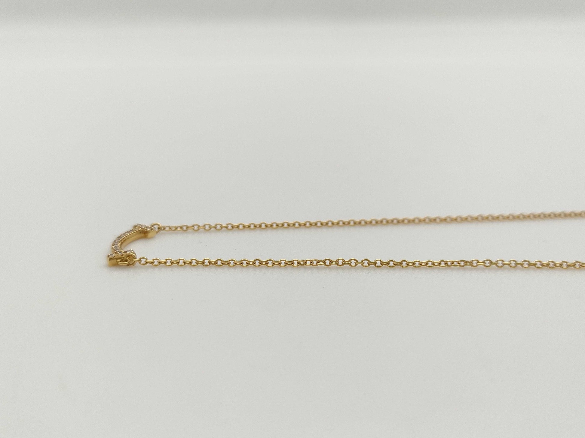 Tiffany & Co. T Smile Mini Diamond Necklace in Yellow Gold and Au750, 2.3g 