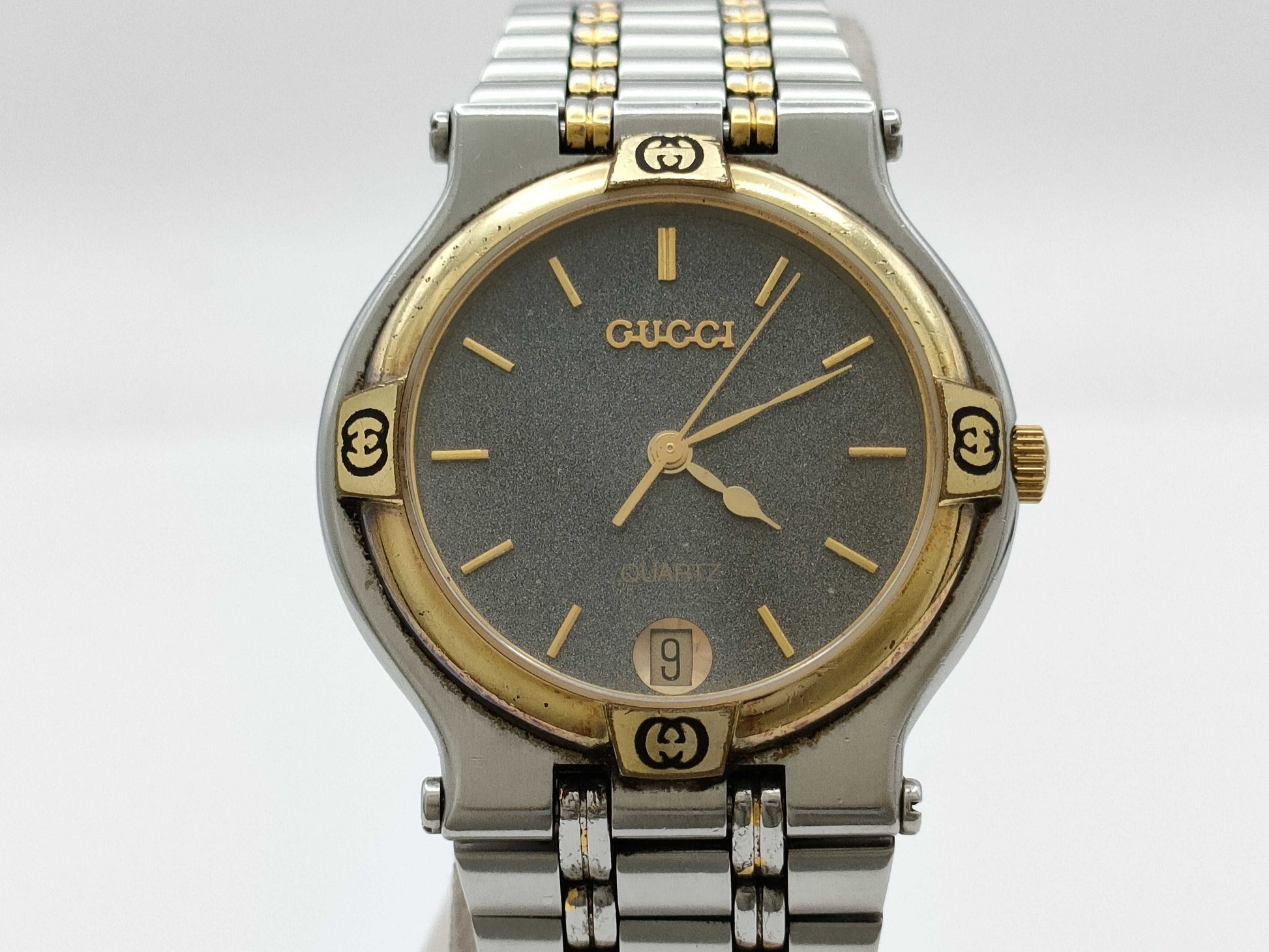 GUCCI 9000M 086-237 Quartz Women's Watch