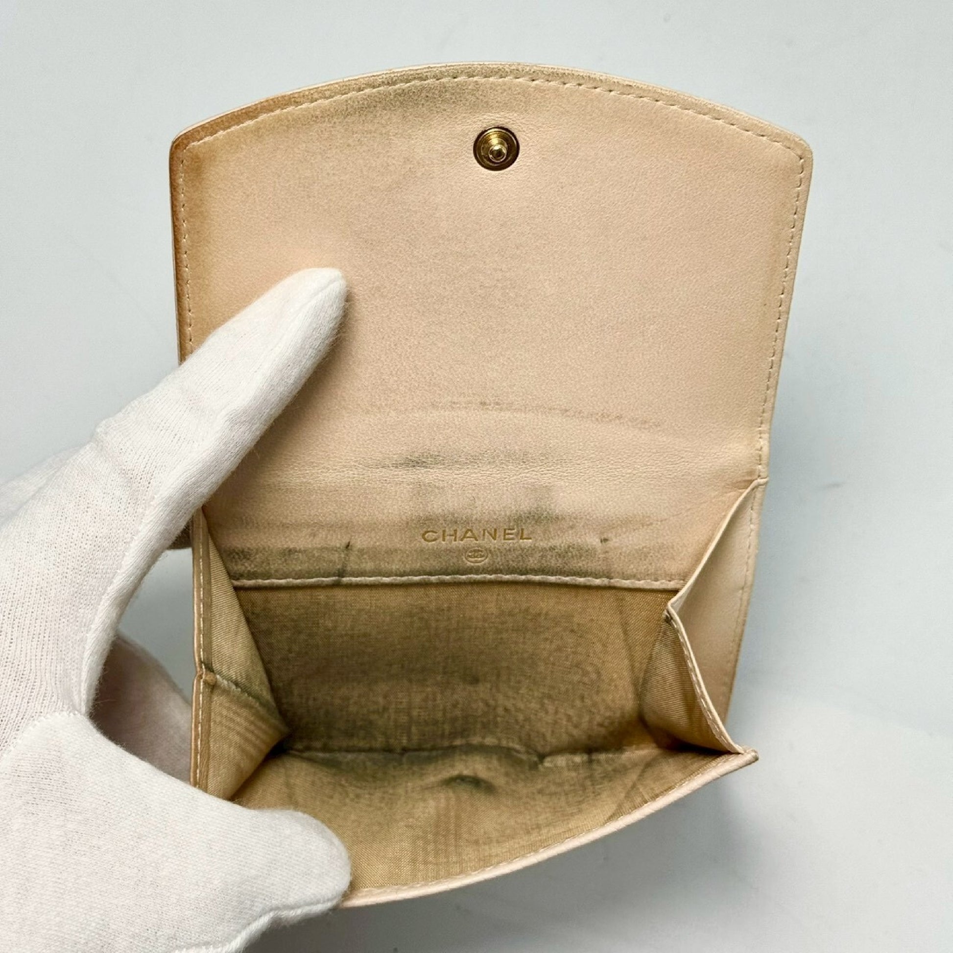 CHANEL Caviar Skin Bi-fold Compact Wallet 9613381 Wallet